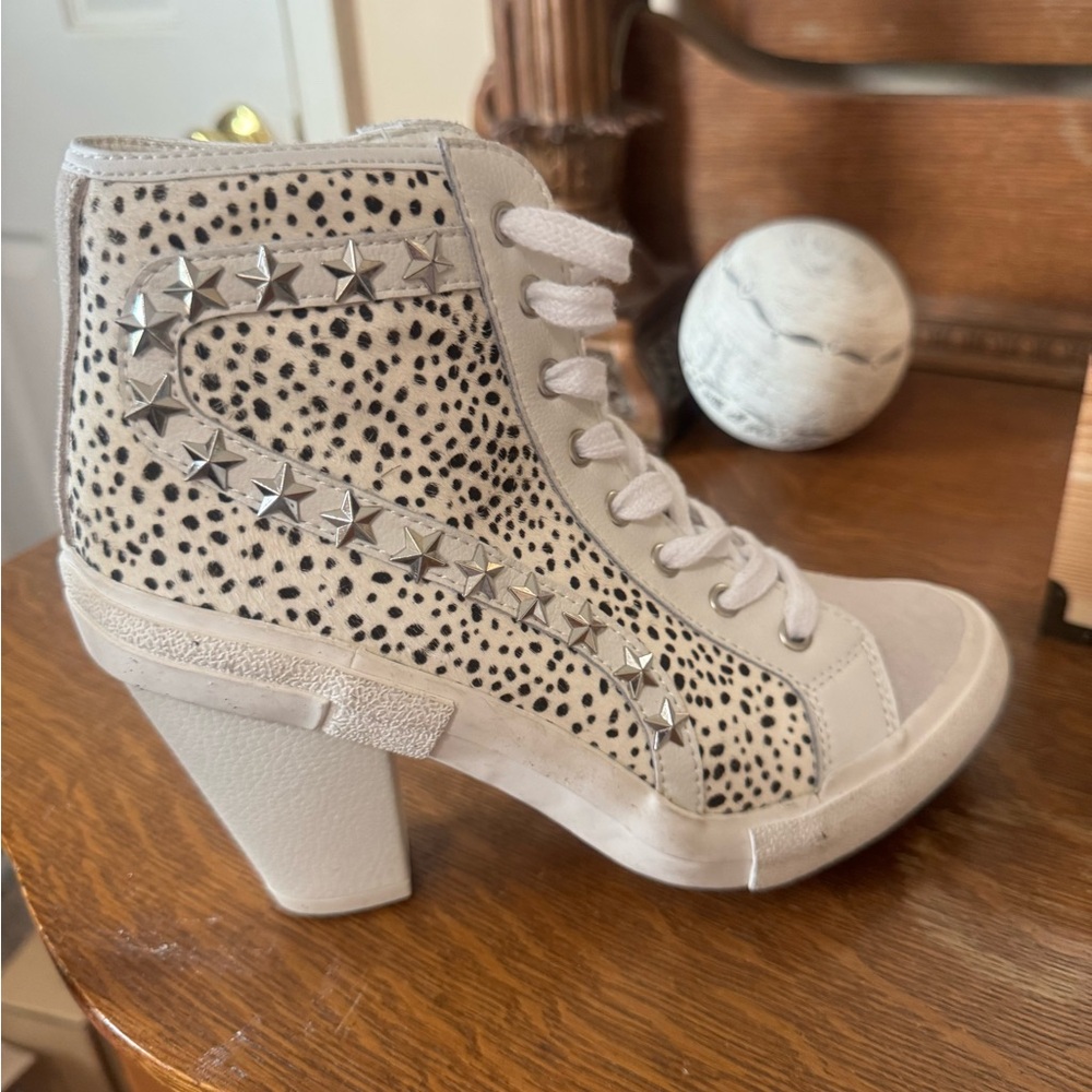 Vintage Havana Reimee Studded Leather Booties Size 8